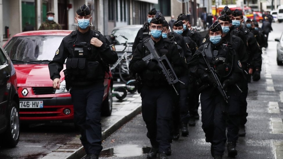 مكافحة الإرهاب.. تفاصيل الهجوم الإرهابي في فرنسا