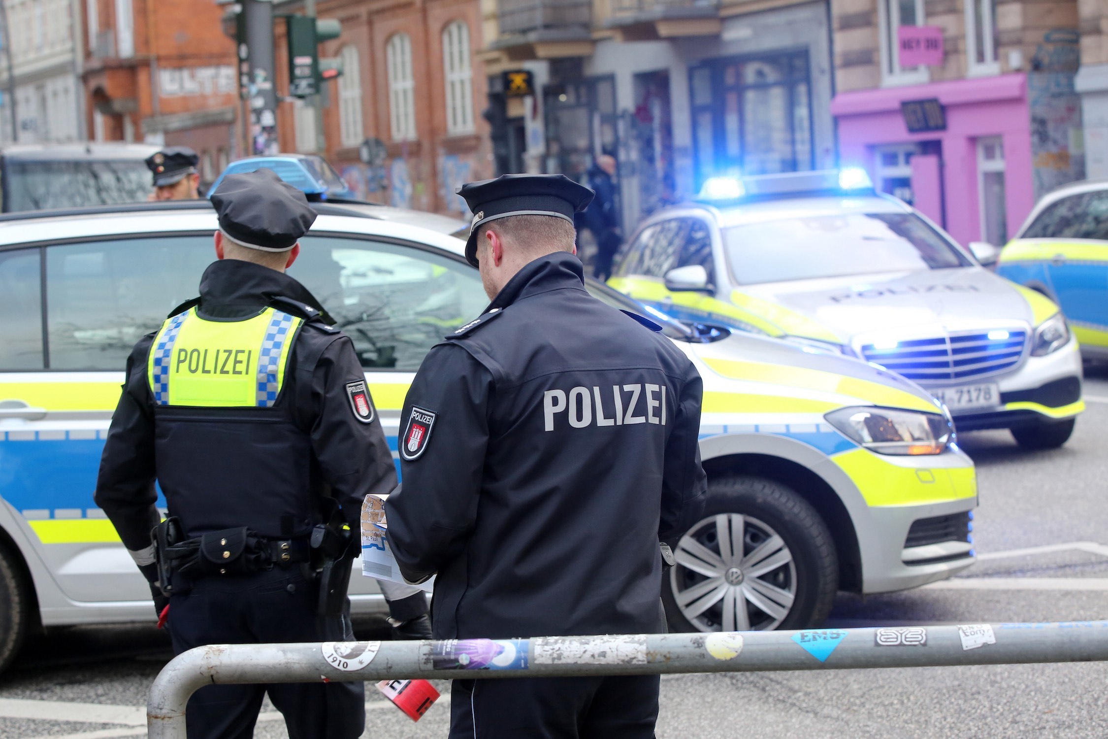  مكافحة الإرهاب .. نماذج من عنف اليمين المتطرّف في ألمانيا