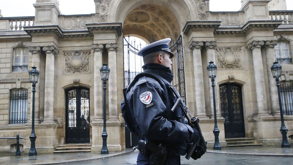 مكافحة الإرهاب ـ ماهى علاقة قاتل المدرس الفرنسي بتنظيم "داعش" ؟