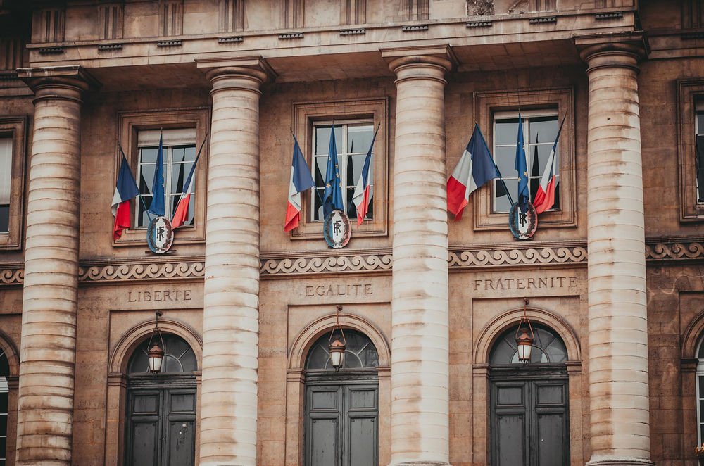 فرنسا ـ  حظرممارسة العبادة داخل المؤسسات الجامعية