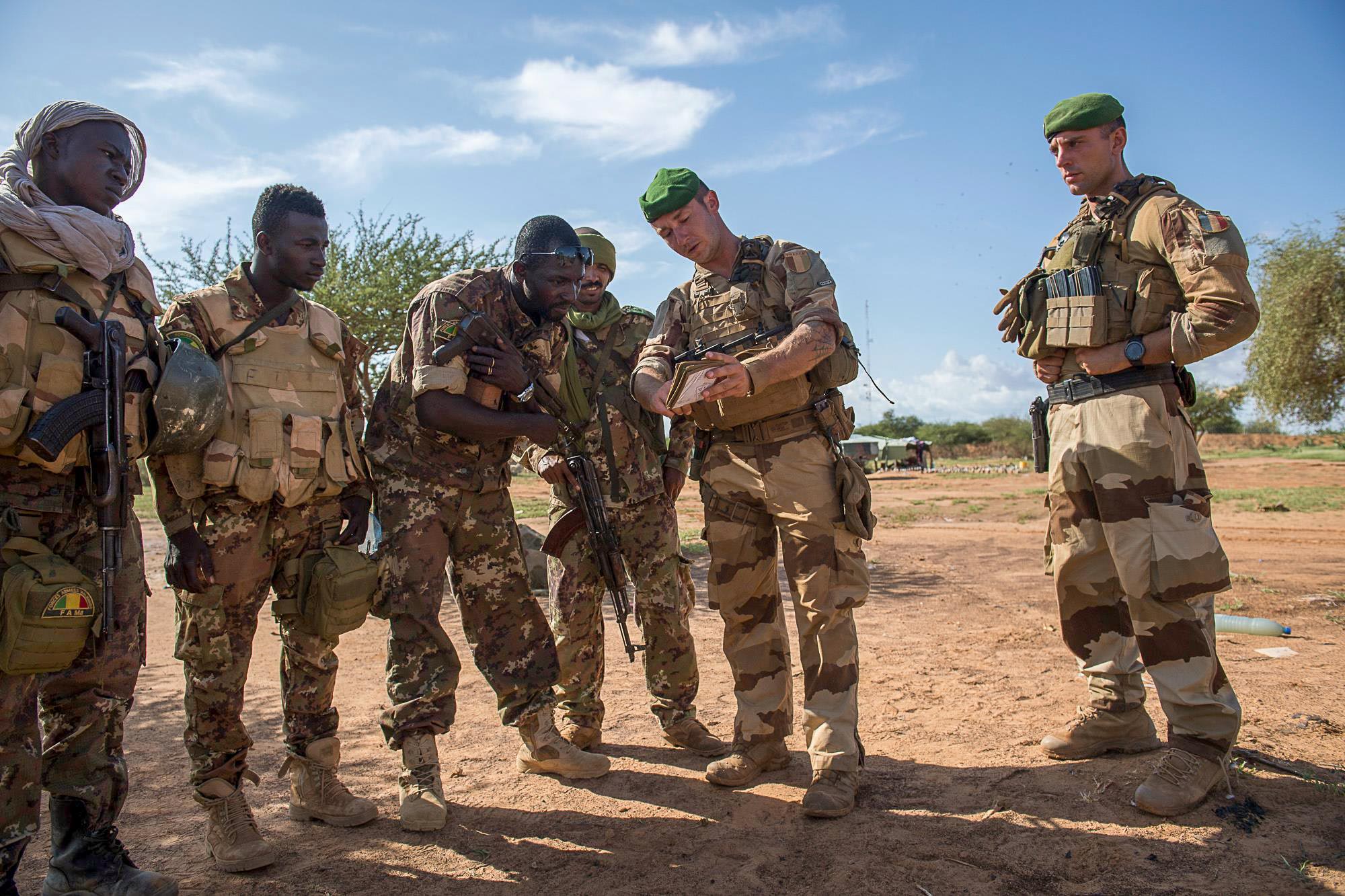 مكافحة الإرهاب في إفريقيا ـ  توسع تنظيمي "داعش" و"القاعدة"