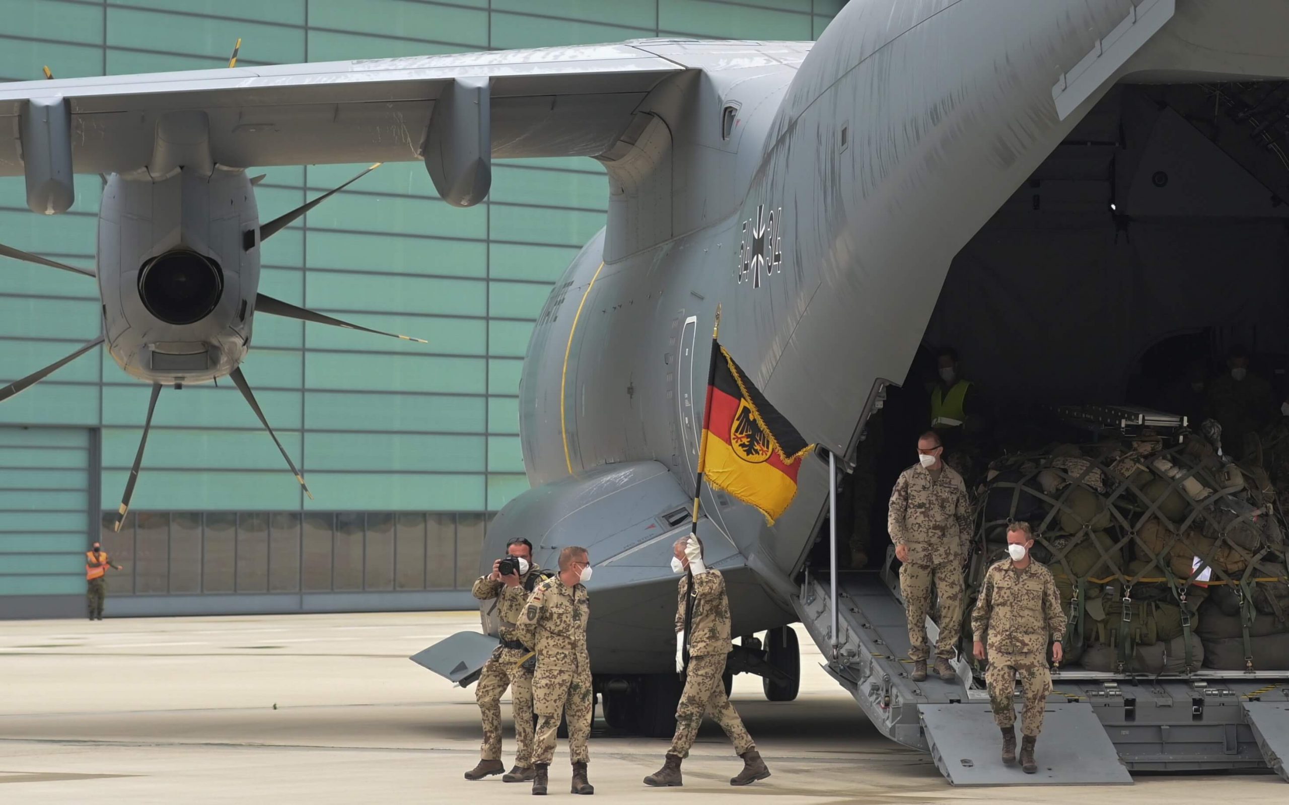 مكافحة الإرهاب في ألمانيا ـ تمديد مهمة الجيش الألماني بالعراق